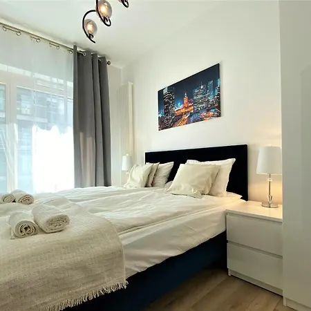 Erapartments Mennica Апартаменты Варшава